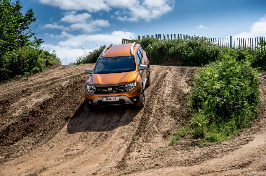  Dacia Duster Prestige 4WD 2018 года  (UK) (фото 32 из 40)